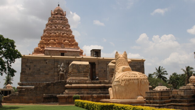 Brihadeeswara Temple Gangaikondacholapuram Temple